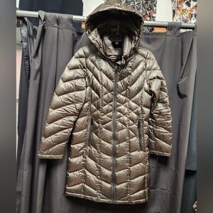 Andrew Marc medium packable down filled puffer coat